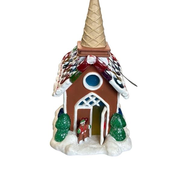 Hallmark Keepsake gingerbread Community Church Ornament 2009 - Picture 4 of 9